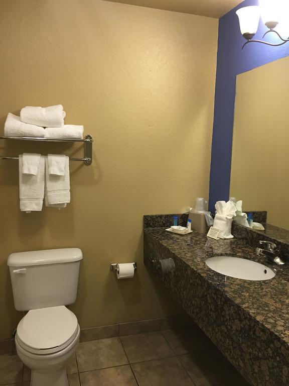 Econo Lodge Inn & Suites Greenbrier Luaran gambar